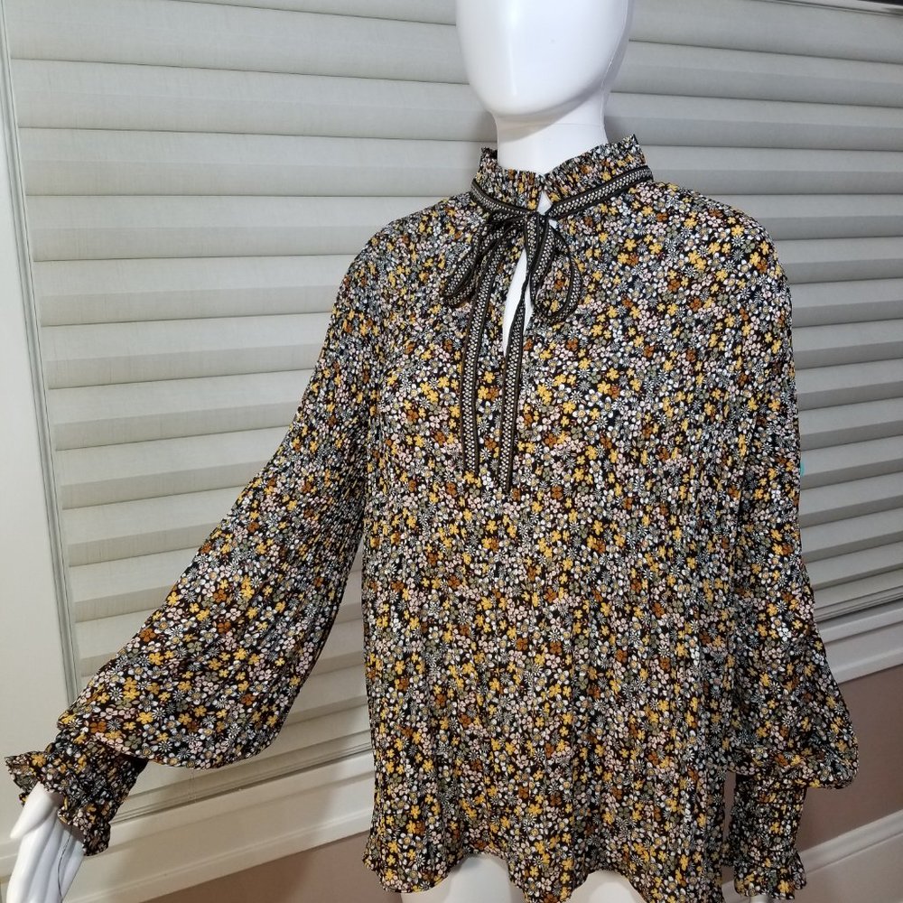 Blouse - Picture 2 of 7